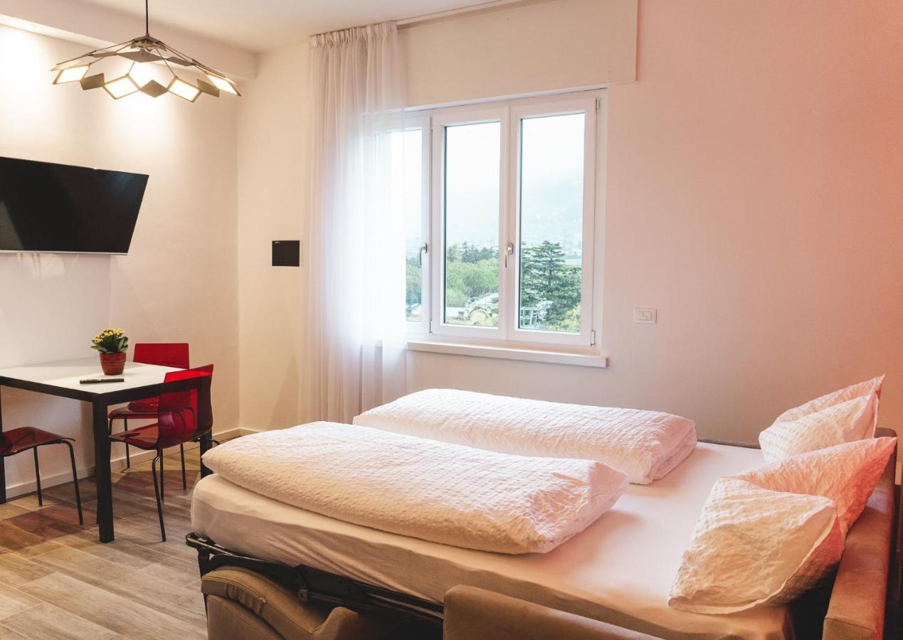 Studio-Appartment - Hotel Lux Meran Exterior foto